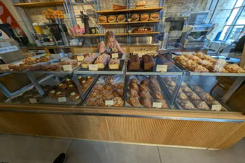 Bella's Cakery photo 2